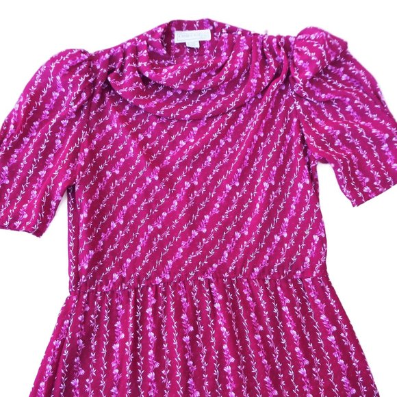 Vintage 70s Dress Floral Leis Puff Half Sleeve Draped Neck Pearlized Buttons - Picture 5 of 9